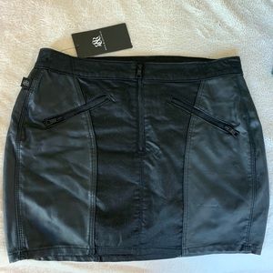 ROCK & REPUBLIC Black Pleather Bodycon Mini Skirt